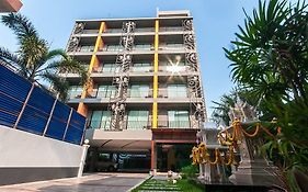 Baan Nilrath Hotel